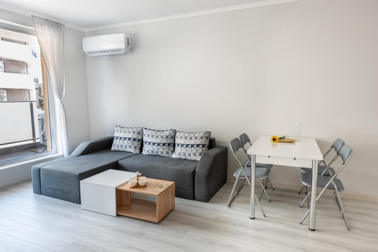 Lovely 1Bed Apartment For 4 Guests & Free Parking Plovdiv Kültér fotó