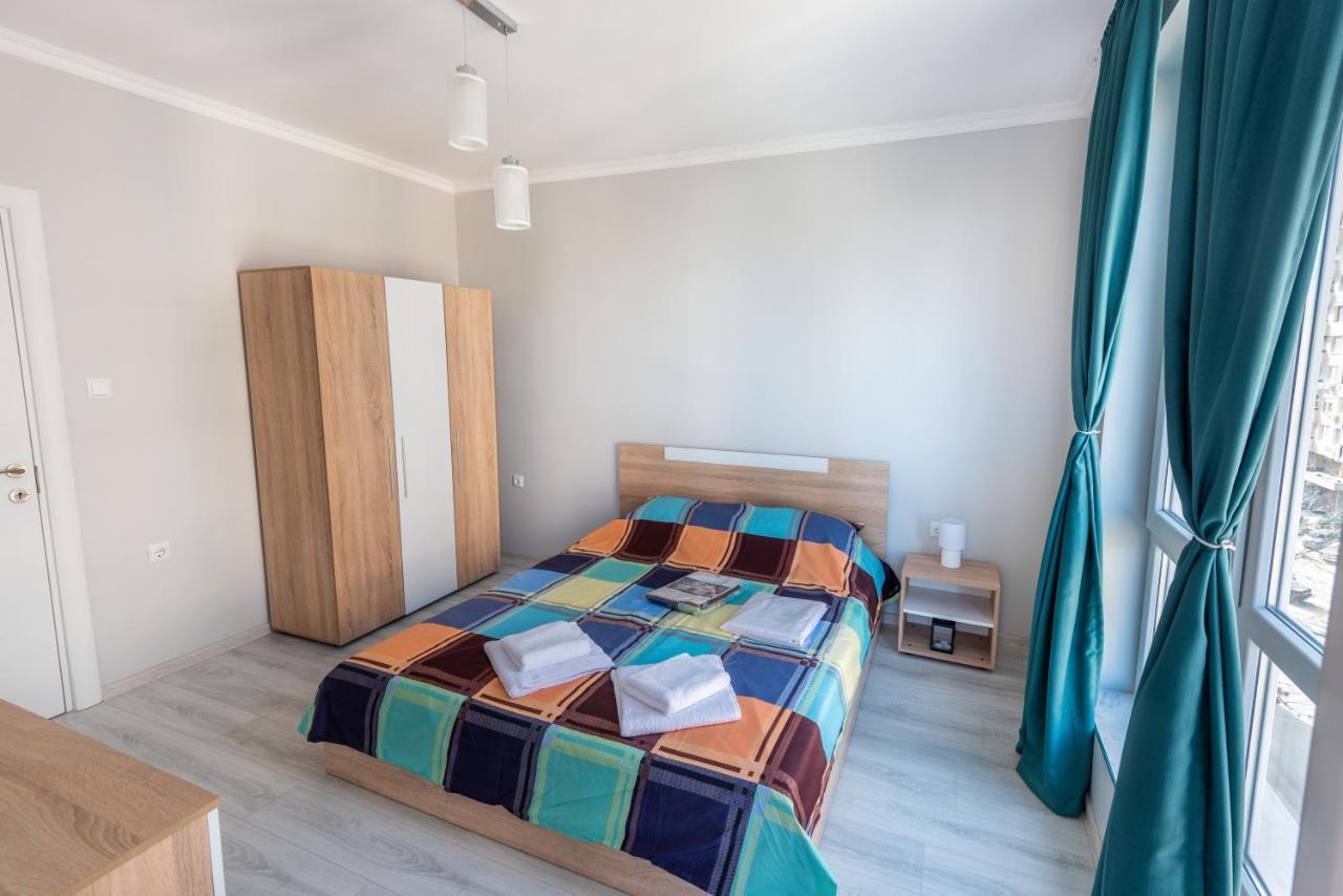 Lovely 1Bed Apartment For 4 Guests & Free Parking Plovdiv Kültér fotó