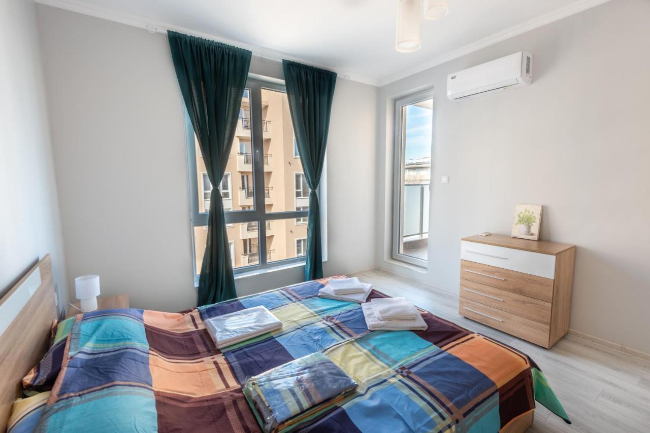 Lovely 1Bed Apartment For 4 Guests & Free Parking Plovdiv Kültér fotó