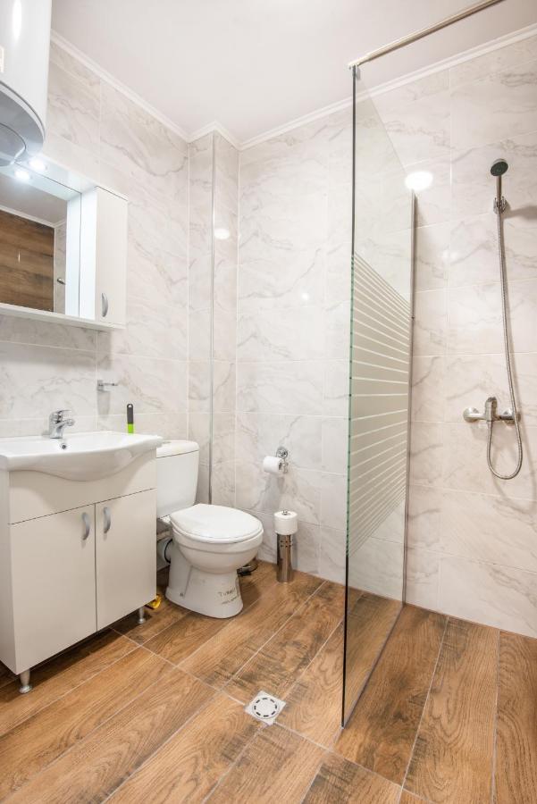 Lovely 1Bed Apartment For 4 Guests & Free Parking Plovdiv Kültér fotó